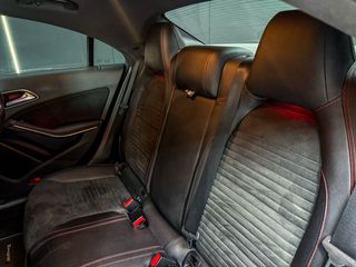 Mercedes-Benz Clase CLA AMG NIGHT