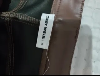 Pantaloni in pelle marroni