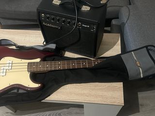 Bajo Academy Stage 30 con funda