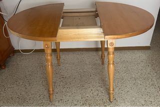 Mesa de camilla redonda en Chipiona