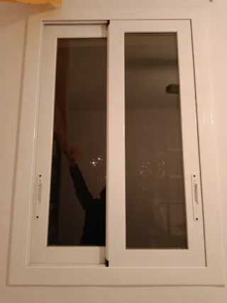 Ventana corredera aluminio blanco Ya desmontada