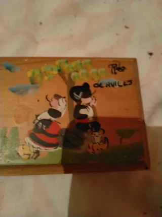 Caja de madera decorada