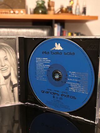 CD Ella Baila Sola Grandes Éxitos 1996-2000