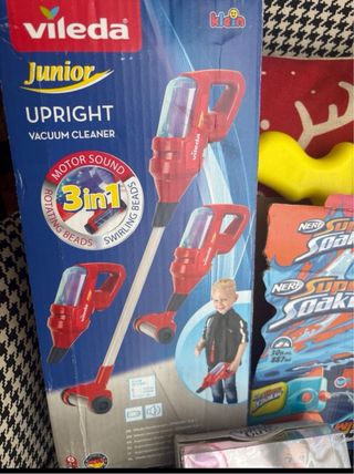 Lote Juguetes: Aspiradora, Pistolas Agua, Muñecas