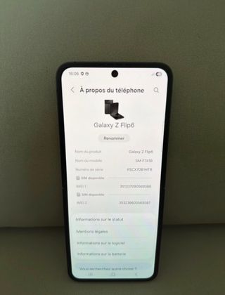 Samsung Galaxy Z Flip 6 Crafted Black Edition