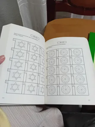 2 libros ,Test psicotécnicos y soluciones