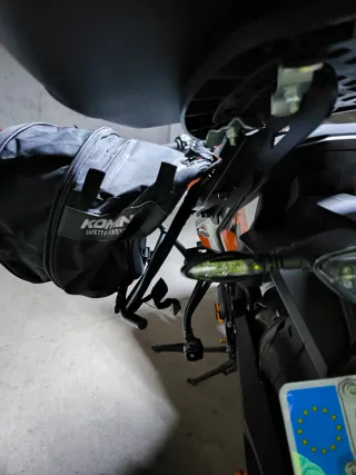 KTM 790 DUKE Negra y Naranja