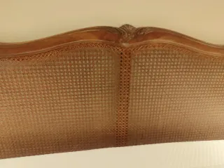 Conjunto Cabezal Ratán y Mesitas Madera nogal