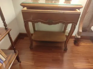 Conjunto Cabezal Ratán y Mesitas Madera nogal