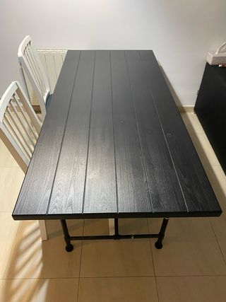 Mesa comedor negra