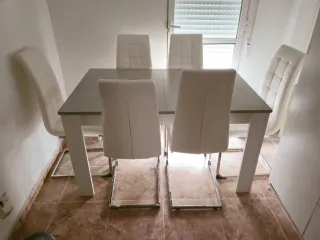 Mesa y 6 Sillas Comedor