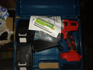 Pistola de impacto con baterías y cargador