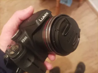 Cámara Panasonic Lumix DCFZ45 Negra