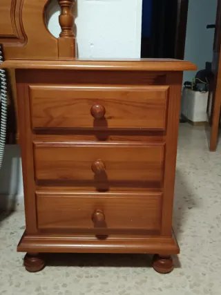 2 mesitas de noche provenzal madera