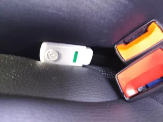 Alzador coche Isofix PLAY