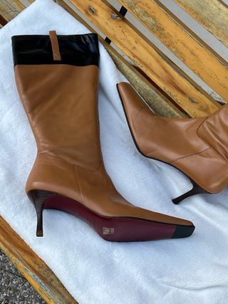 Botas de cuero marrones y negras marca Loosky