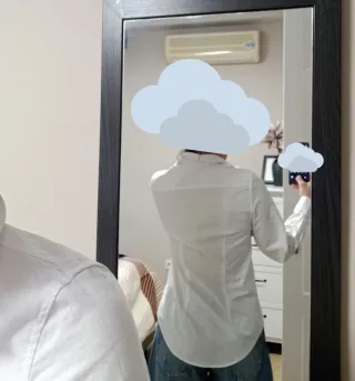 Camisa blanca de vestir. H&M, talla XS