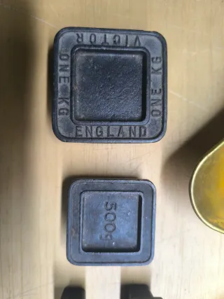 Conjunto accesorios báscula antigua