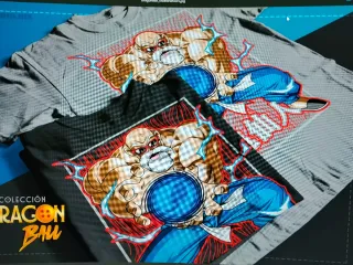 Camiseta Dragon Ball con etiqueta