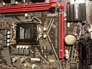 Combo Placa Base Gigabyte B460M + Intel i3