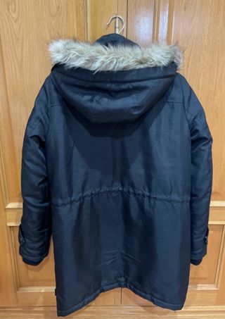 Anorak negro mujer con capucha