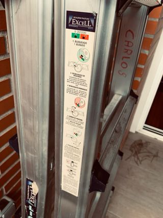 Escalera telescópica aluminio 210cm