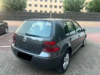 Volkswagen Golf 2003