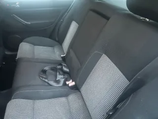 Volkswagen Golf 2003