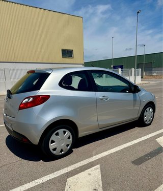 Mazda 2 2009