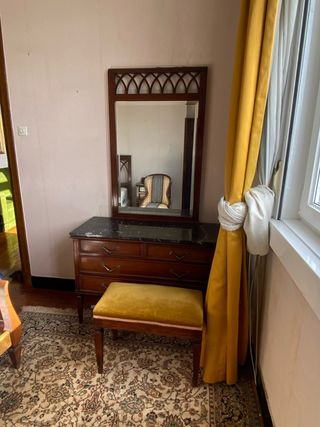 Tocador madera con espejo y banqueta