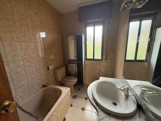 Casa adosada en venta en Pajaritos - Plaza de Toros en Granada