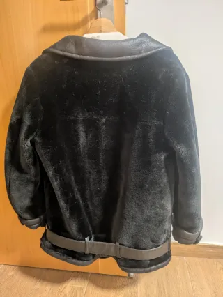 Abrigo pelo negro oversize Talla M