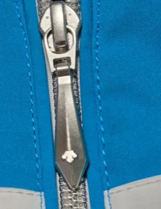 DESCENTE CON ETIQUETA.CHAQUETA DE ESQUÍ TALLA S