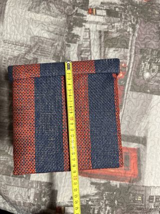 Caja de tela con rayas