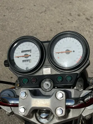 Honda CBF600 Hornet 1999 Roja