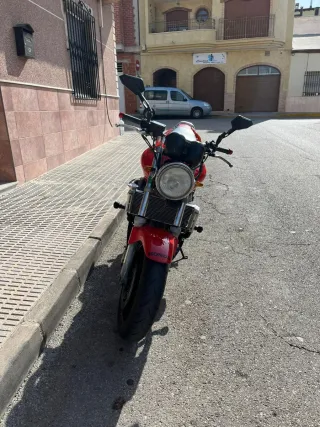Honda CBF600 Hornet 1999 Roja