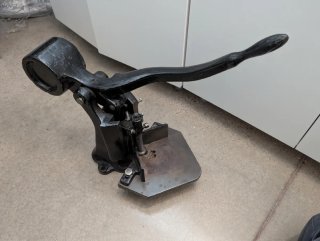 URGE Máquina Redondeadora de Esquinas