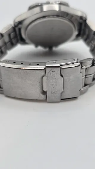 Citizen Cuarzo Diver Giapponese in Acciaio 100m