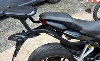 Soporte SHAD con parrilla para Honda cb650r 2018