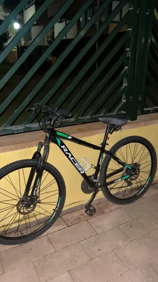 Bicicleta MTB Racer Negra