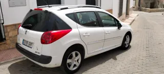 Peugeot 207 2012