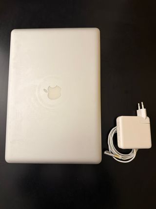 MacBook Pro 15” i5 Perfetto per Retrogaming & DJ!