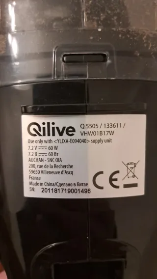 Mini aspirador Qilive con accesorios