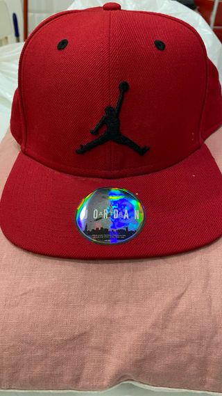 5 Gorras Jordan Roja Negra