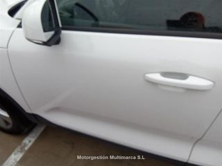 VOLVO XC40 (O) 2.0 D3