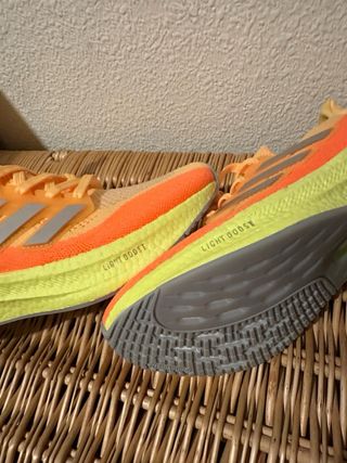 Adidas Ultraboost 5 Talla 44 Naranja/Amarillo