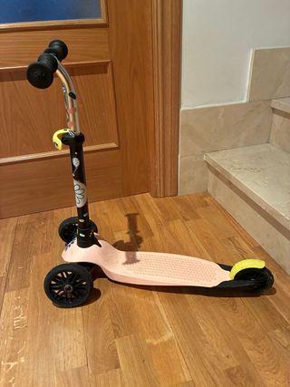 Patinete infantil 3 ruedas rosa (Decathlon)