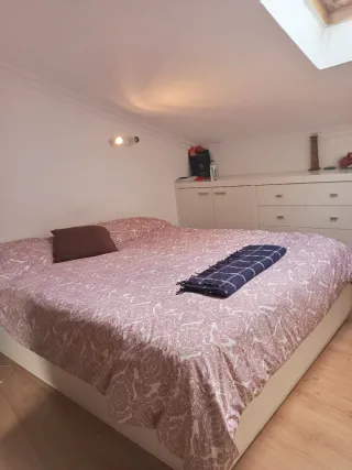 Quarto para alugar somente para mulheres