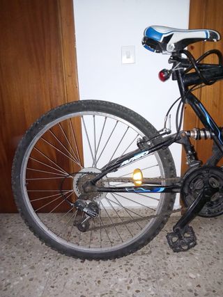 Bicicleta Avigo 26 Downhill