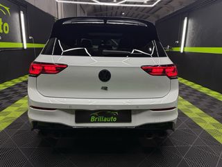 VOLKSWAGEN GOLF 8.5 R BLACK EDITION